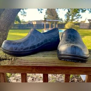 Crocs, 10 W, leopard print
